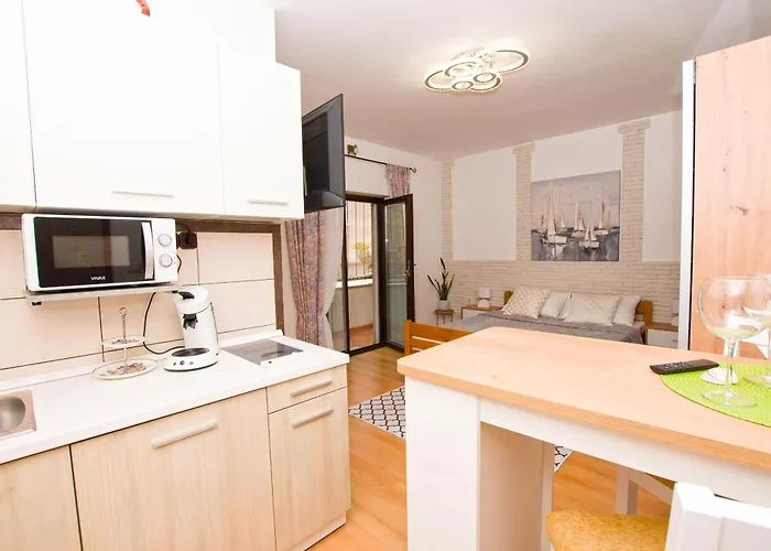 Koko Apartman Opatijski Torovi